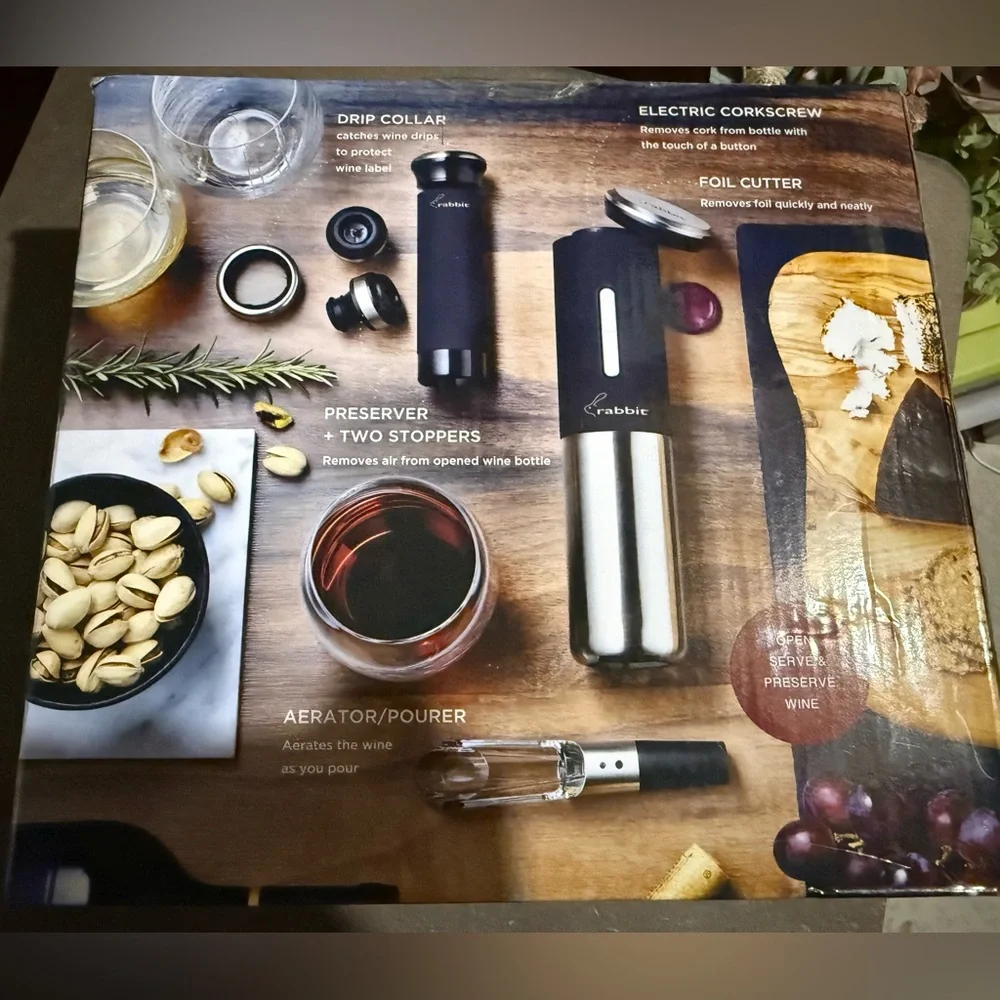 🍇 Rabbit 8-Piece Electric Wine Set (NEW, Unopened)